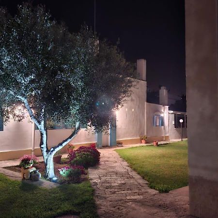 Villino Tronchetto Bianco Bed & Breakfast Mola di Bari Exterior photo