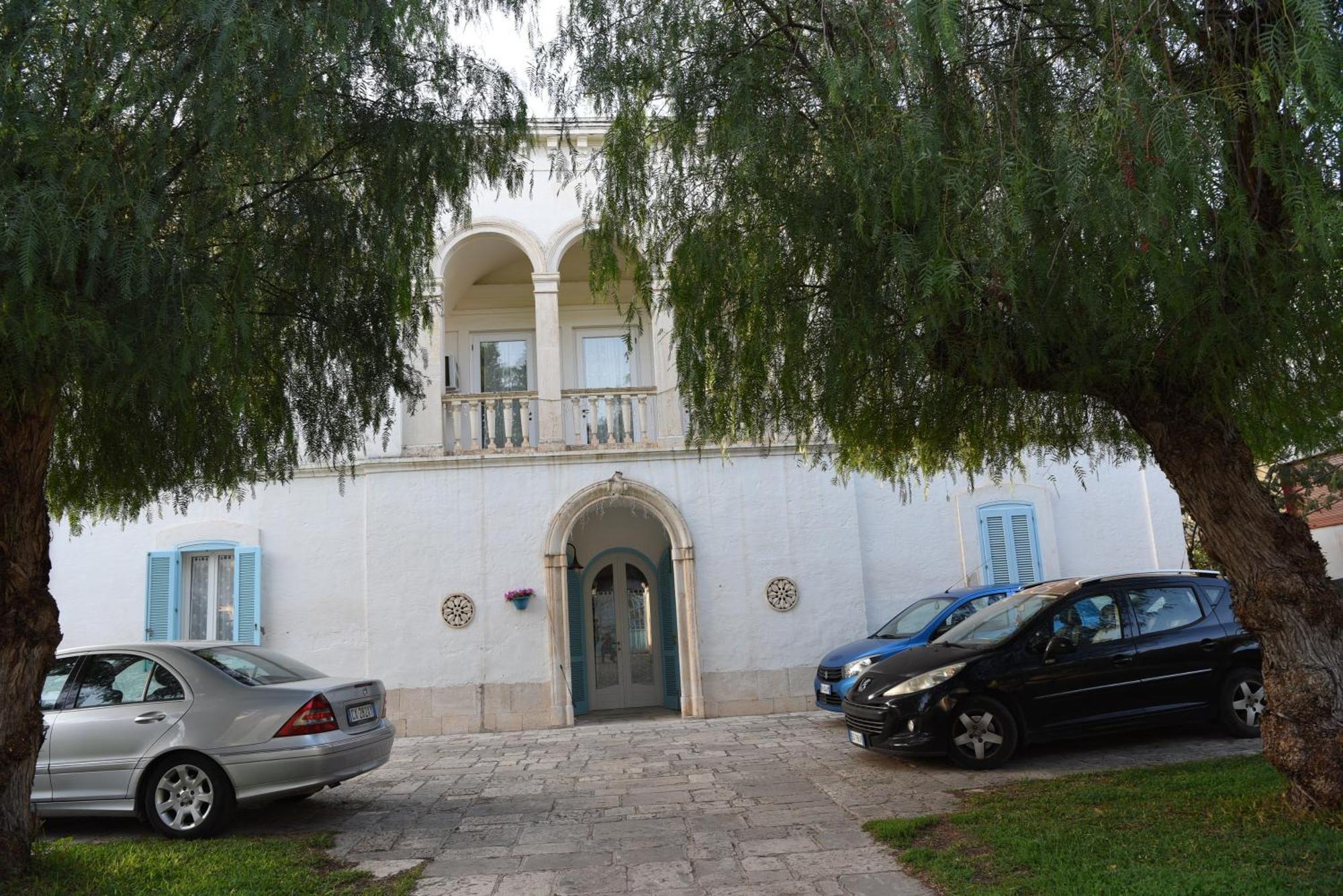 Villino Tronchetto Bianco Bed & Breakfast Mola di Bari Exterior photo